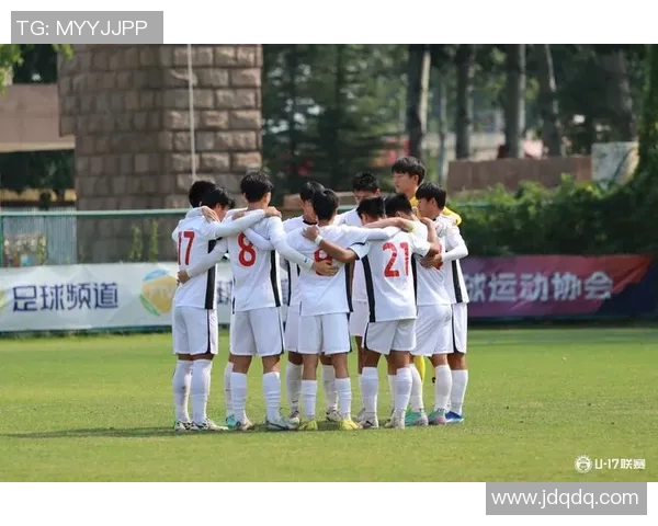 球星之子登场足球赛场 父子传承引发热议精彩比赛引关注